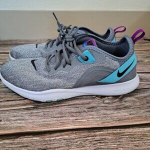 Nike Flex TR 9 Women's training shoes in pure platinum, cyan, and gray size 9